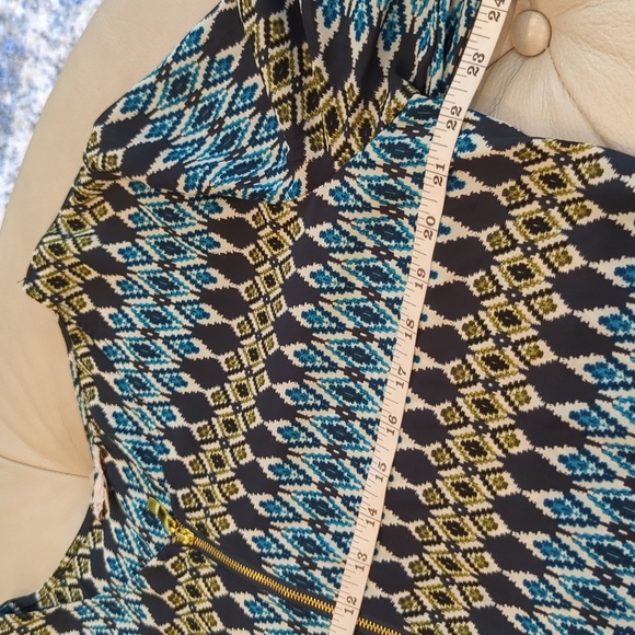 Women's EUC size large top from Dress Barn - Picture 7 of 8